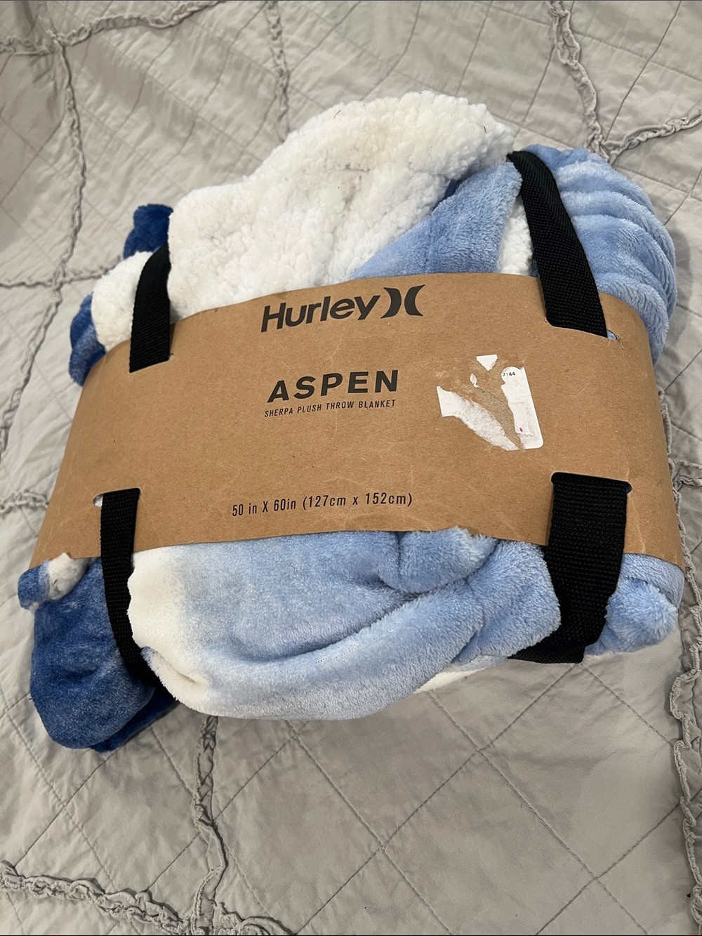 Hurley Aspen Sherpa Throw Blanket